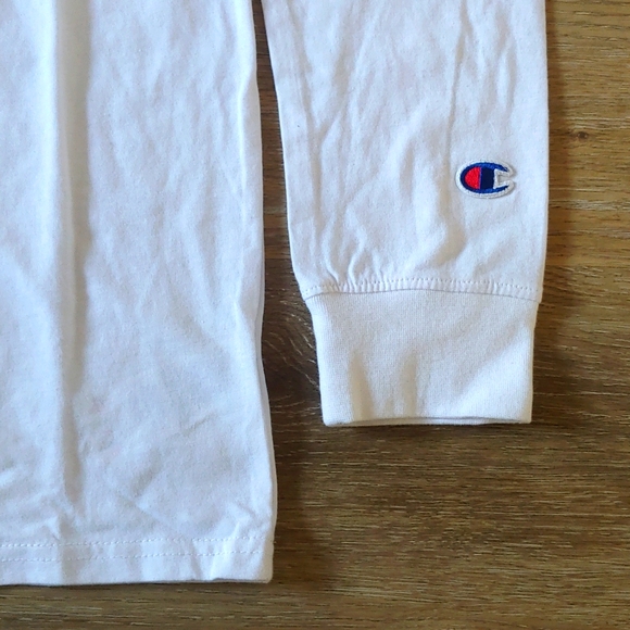 NWOT Champion Youth White Long Sleeve Graphic T-Shirt Size L - Picture 3 of 6